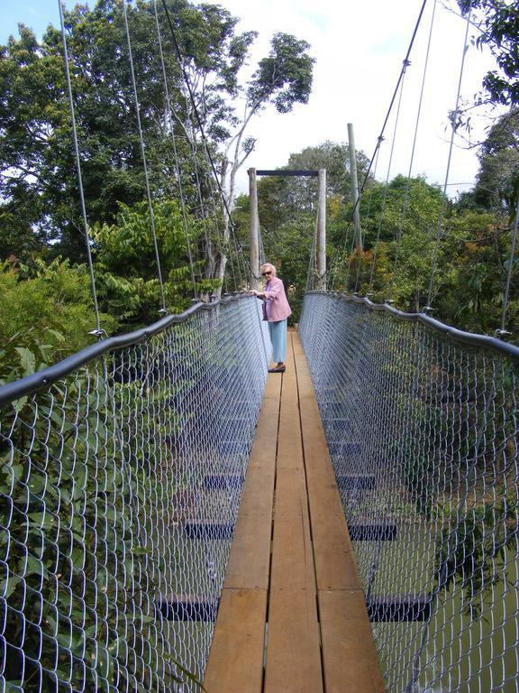 Lake Eacham Tourist Park & Cabins Exterior foto